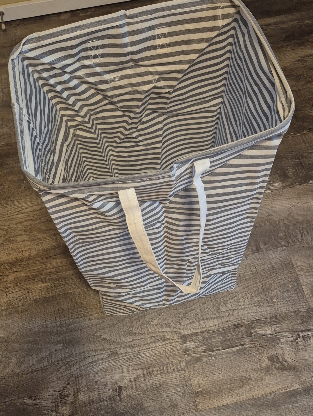 Nwot Collapsible Striped Laundry/Storage Tote - Gray & White